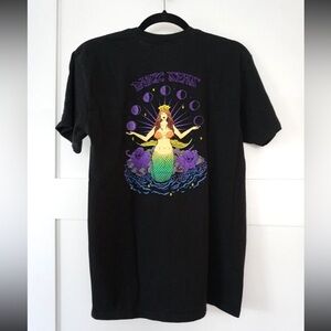 Dark Seas Division Mens Graphic T-Shirt Black Surf Skate Mermaid Medium